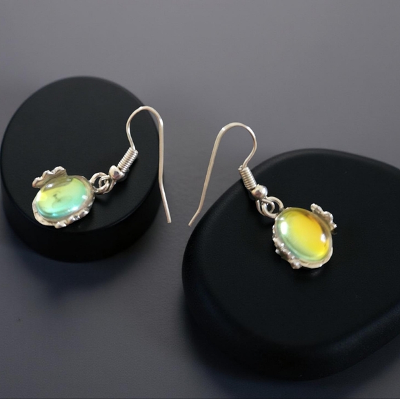 Iridescent Dangle Earrings - Yellow-Green - Picture 4 of 5